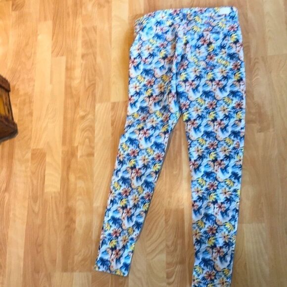 Truth and Theory stretch floral print white background jeans jeggings six - Picture 5 of 7